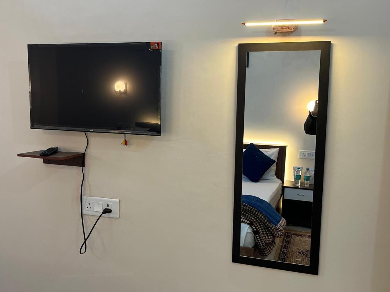 Kashi Kastle Kaveri Apartment